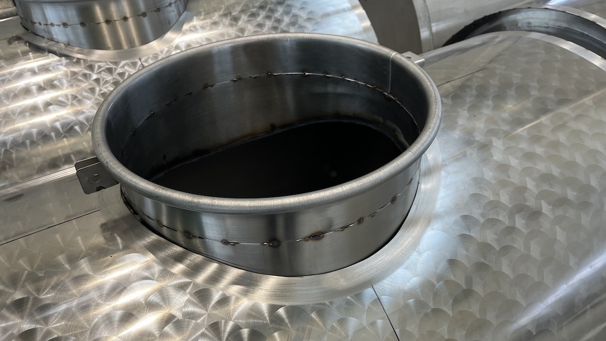 rozsdamentes acélból készült ivóvíz tartály gyártása - Duna Steel Tech